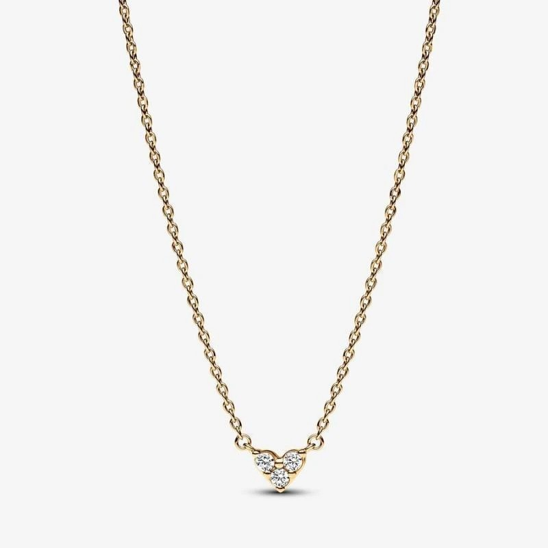 Collar con corazón de triple piedra